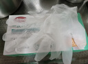 美丽雅一次性手套100只 大号PVC家务厨房烘焙洗碗清洁加厚橡胶手套 实拍图