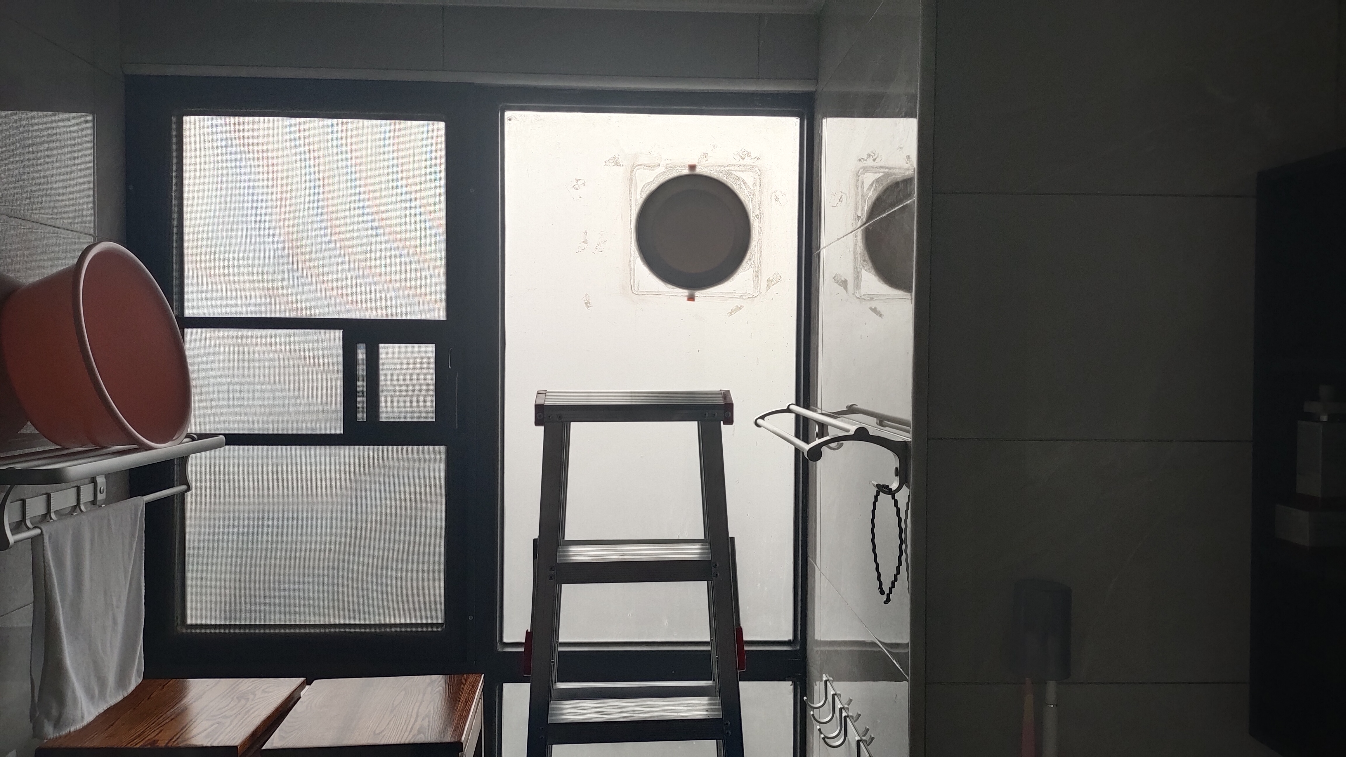 暄云空调口封堵墙洞装饰空调眼圆形遮丑盖板筒灯孔玻璃烟道孔遮挡神器 特大号墙洞堵盖适用-176-220开孔 实拍图