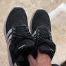 阿迪达斯（adidas）男鞋跑步鞋运动鞋轻便减震防滑休闲鞋 黑/白 40.5 实拍图