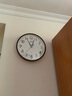 康巴丝（Compas）挂钟客厅 12英寸简约静音客厅石英钟表挂墙时钟 C2866 咖色30.5cm 实拍图