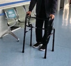 YADECARE带轮可坐助行器多功能辅助行走器老人腿骨折四脚拐杖防滑助步器 实拍图