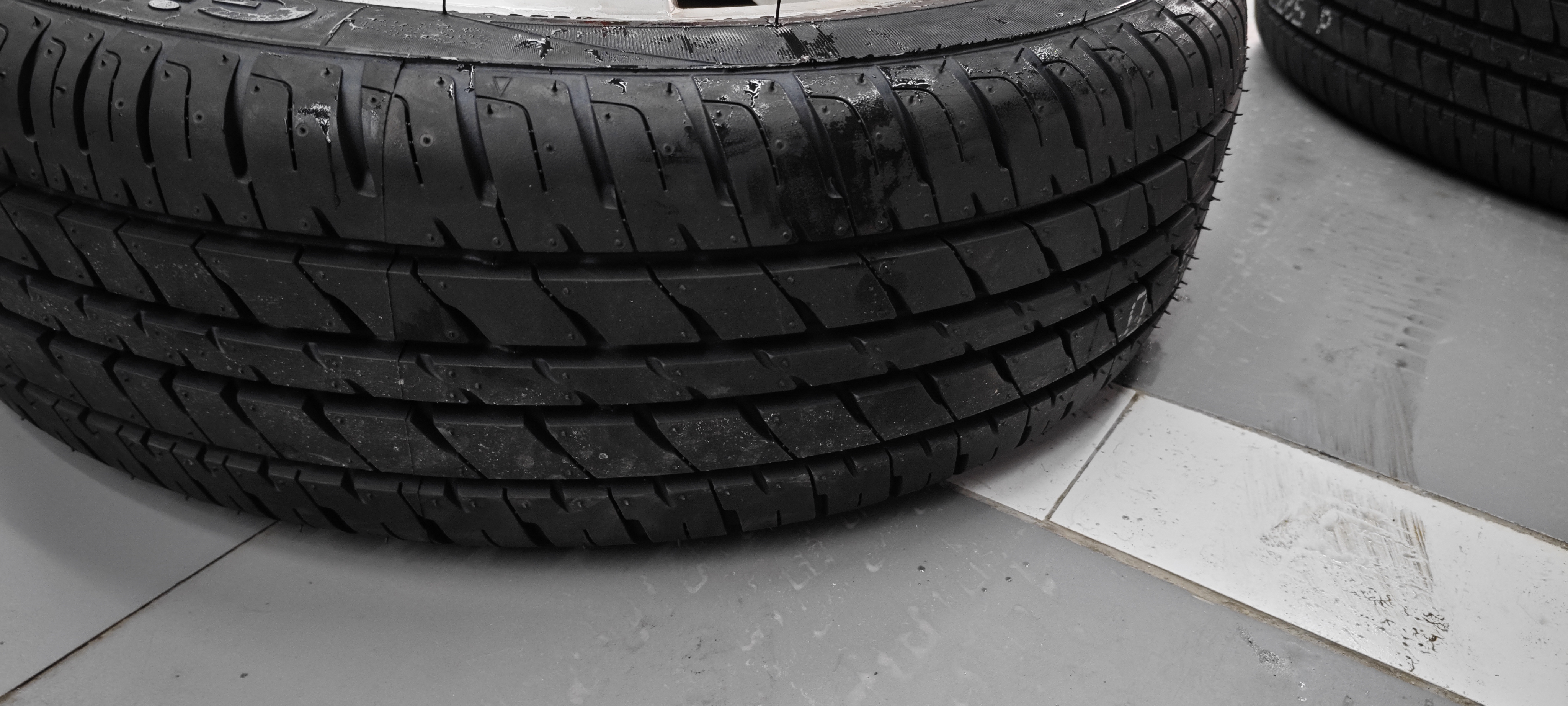 佳通轮胎(Giti)轮胎 155/65R14 75T T20 适配北斗星/长安奥拓/奔奔/奇瑞QQ 实拍图
