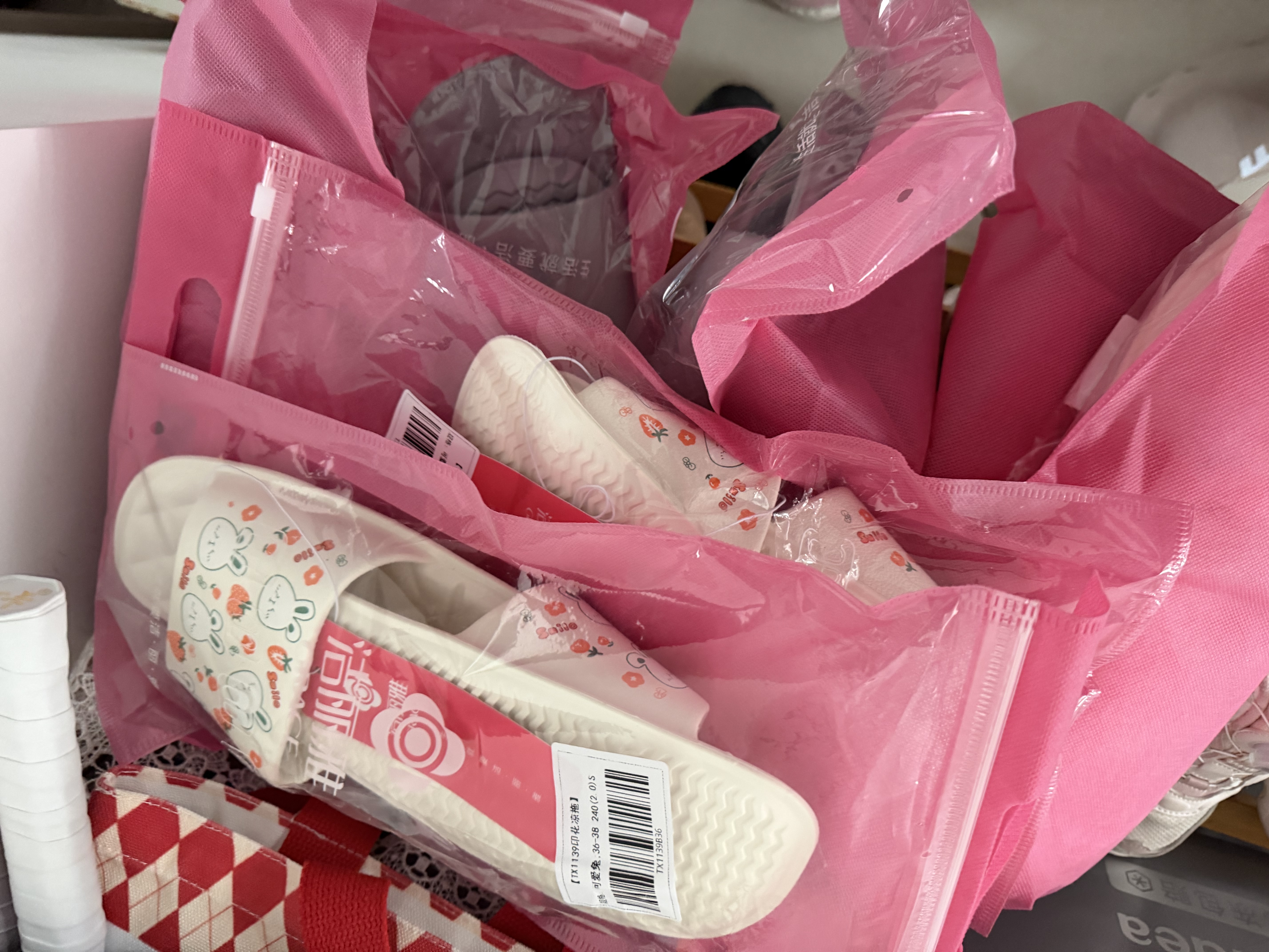 洁丽雅买一送一折叠旅行拖鞋女夏季旅游酒店洗澡防滑便携情侣民宿凉拖男 可爱兔+灰色 【1.0 高性价比推荐】 36 -38女+42-45男 实拍图