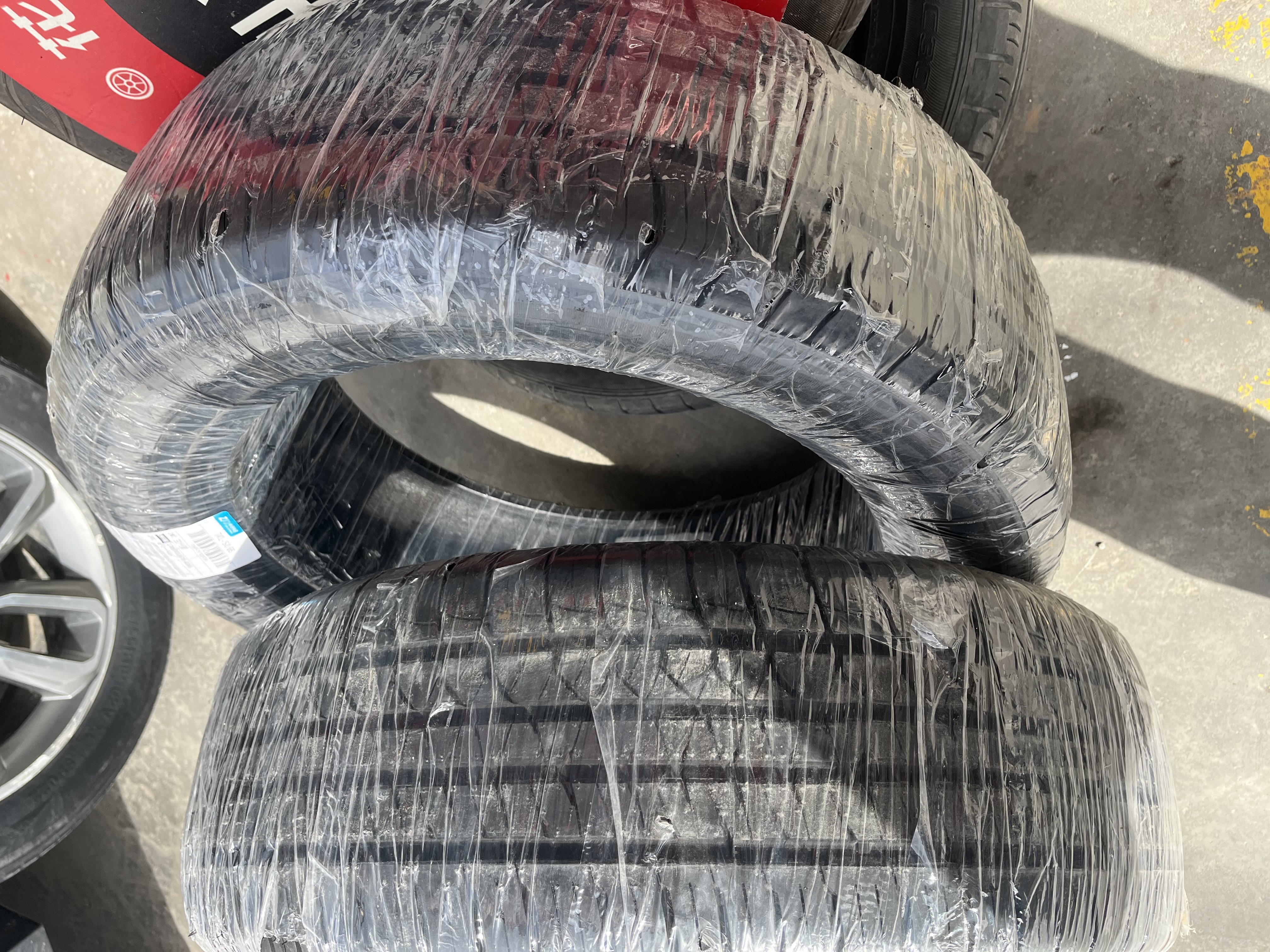 双星JUOGO轮胎 225/55R18 98V SS81适配奥迪A6L/别克君越 实拍图