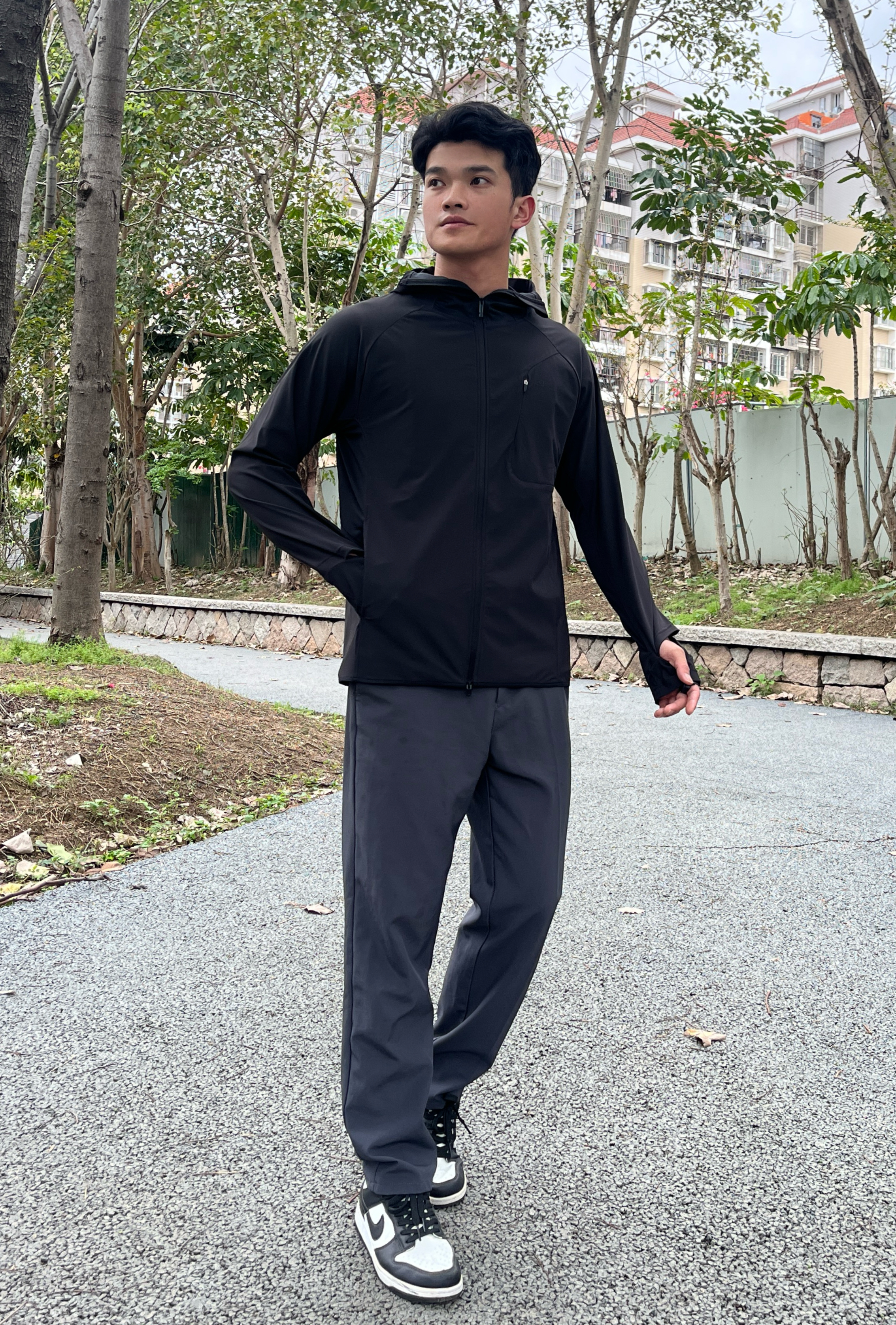 蕉内（Bananain）凉皮302UV Pro男士男款防晒衣服冰丝户外钓鱼皮肤衣夏季外套 黑色 L 实拍图