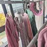 顺艺衣架家用挂衣晾衣架无痕防滑成人晾衣撑带凹槽学生宿舍晾衣服架子 镇店福利【奶油白~40克丨带防滑凹槽】 10只装 实拍图