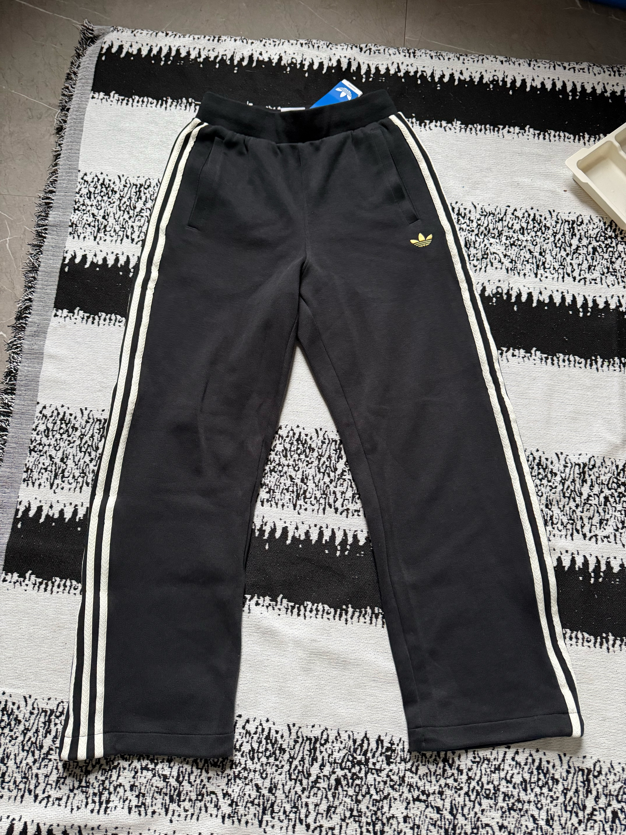 阿迪达斯（adidas）【滔搏运动】Original三叶草男子LNY PANT新年款双面针织运动裤 KT0652 S 实拍图