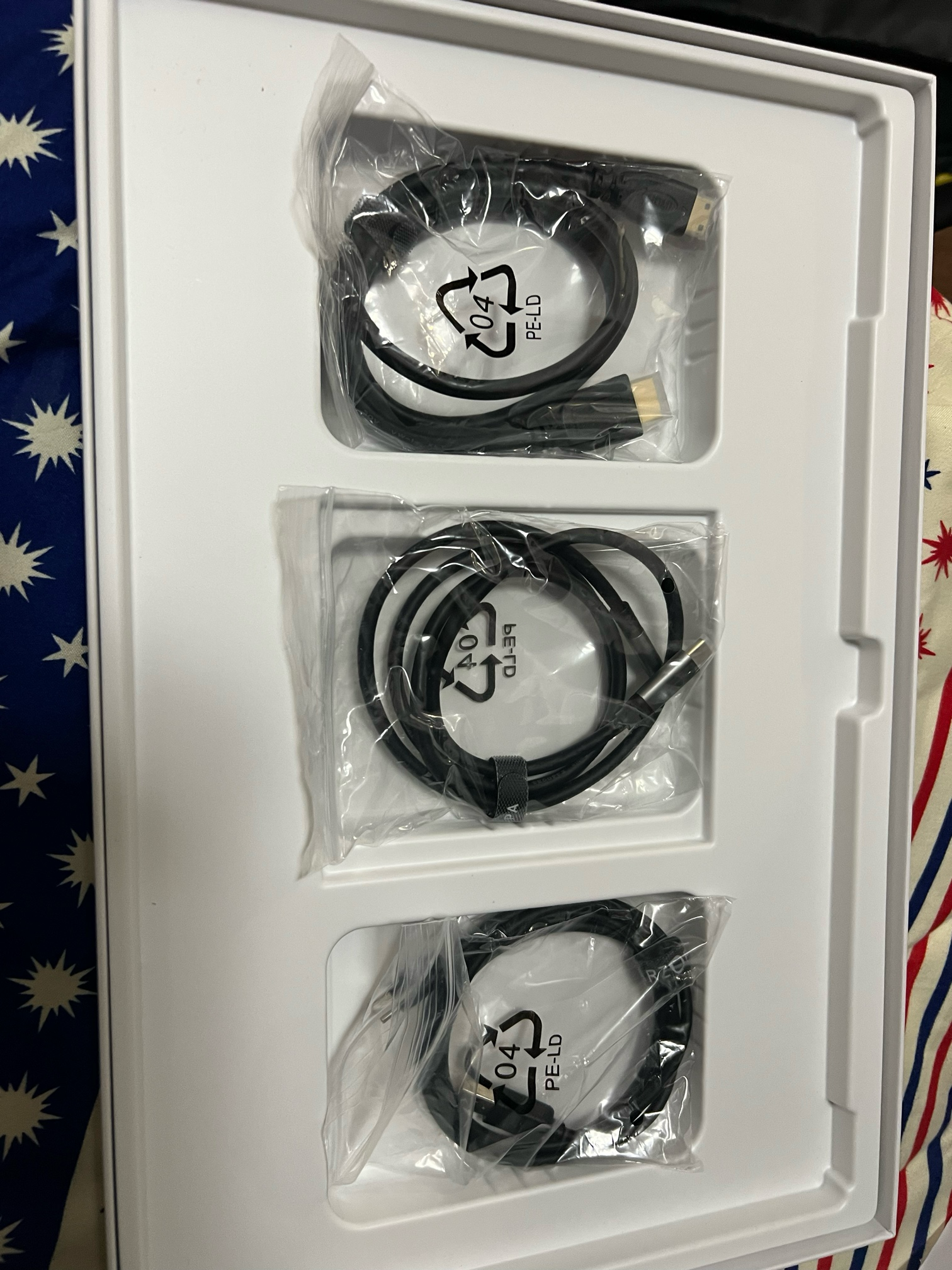 ARZOPA阿卓帕小卓 便携显示器 IPS便携屏 显示屏 扩展屏电脑显示器笔记本副屏手机 游戏机副屏一线直连 【高色域】金属机身|16.1”黑 实拍图