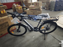 永久锂电池助力电动自行车禧玛诺变速超长续航山地车男女士双碟刹单车 F58多彩白【助力续航约20-30KM】线碟 26英寸 实拍图