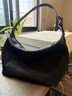 裘真【明星推荐】经典hobo包植鞣牛皮腋下通勤休闲饺子女包 黑色-大号 小包/大包 实拍图