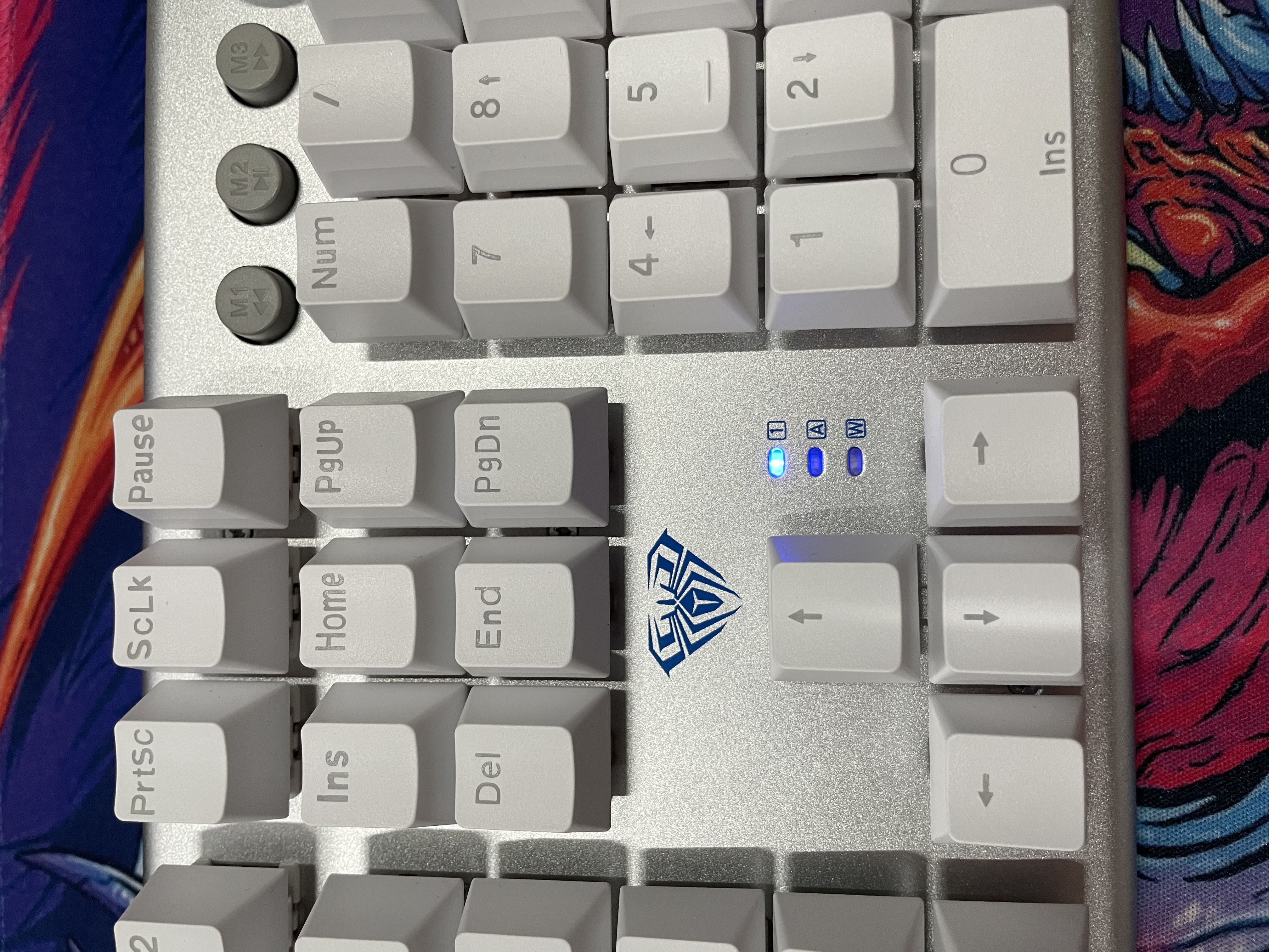 狼蛛（AULA）F3020机械键盘热插拔有线电竞游戏办公电脑108键全键无冲20种灯效自定义宏编程台式机笔记本外设 银白色【键鼠套装】 红轴【办公打字推荐】 实拍图