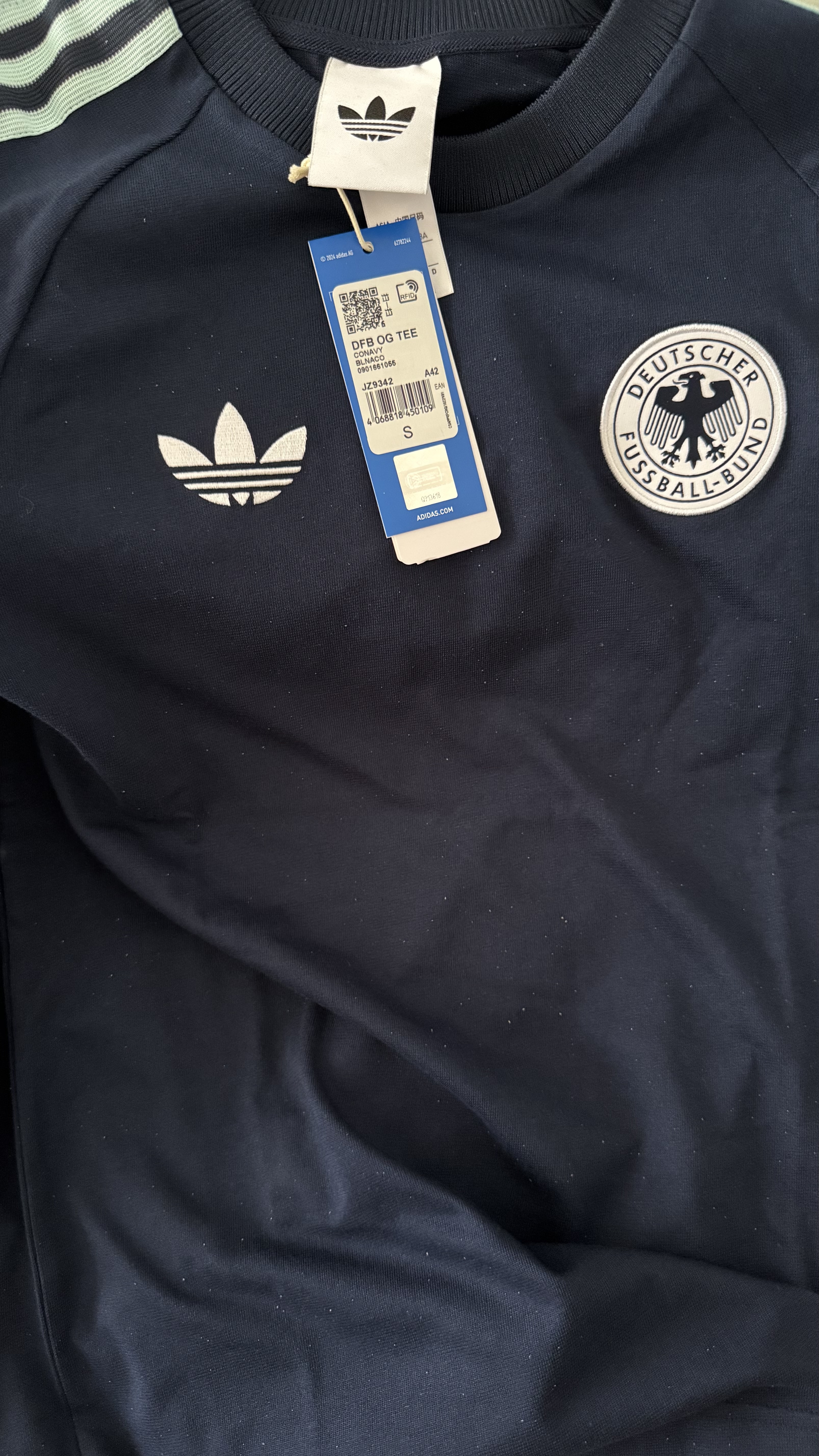 阿迪达斯（adidas）男世界杯球衣足球系列DFBOGTEE德国队复古T恤短袖JZ9342藏青S 实拍图