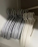 京东京造 衣架无痕晾衣架子塑料衣挂干湿两用衣撑家用晒衣服架防滑20个灰 实拍图