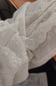 茵曼（INMAN）时尚绣花立领蕾丝衬衫2026春季洋气宽松休闲长袖衬衣上衣 米白色-第二批 L （裤子 28码） 实拍图