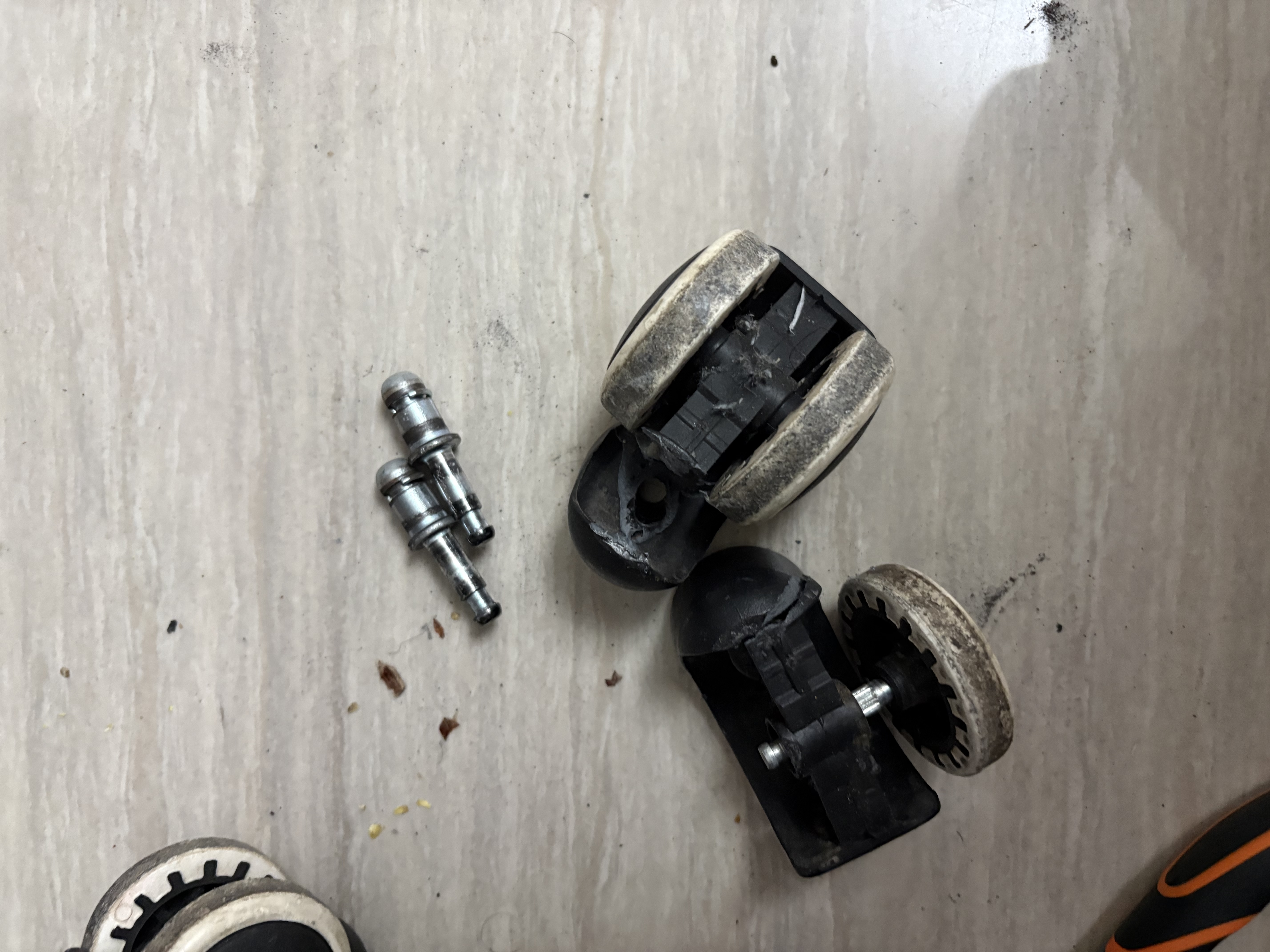 首力转椅万向轮加宽加厚滑轮耐磨低音滚轮电竞电脑办公座椅轮子脚轮 实拍图