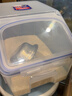 乐扣乐扣（LOCK&LOCK）塑料杂粮米桶密封储物米箱12升装（可装10kg大米）带滑轮赠量杯 实拍图