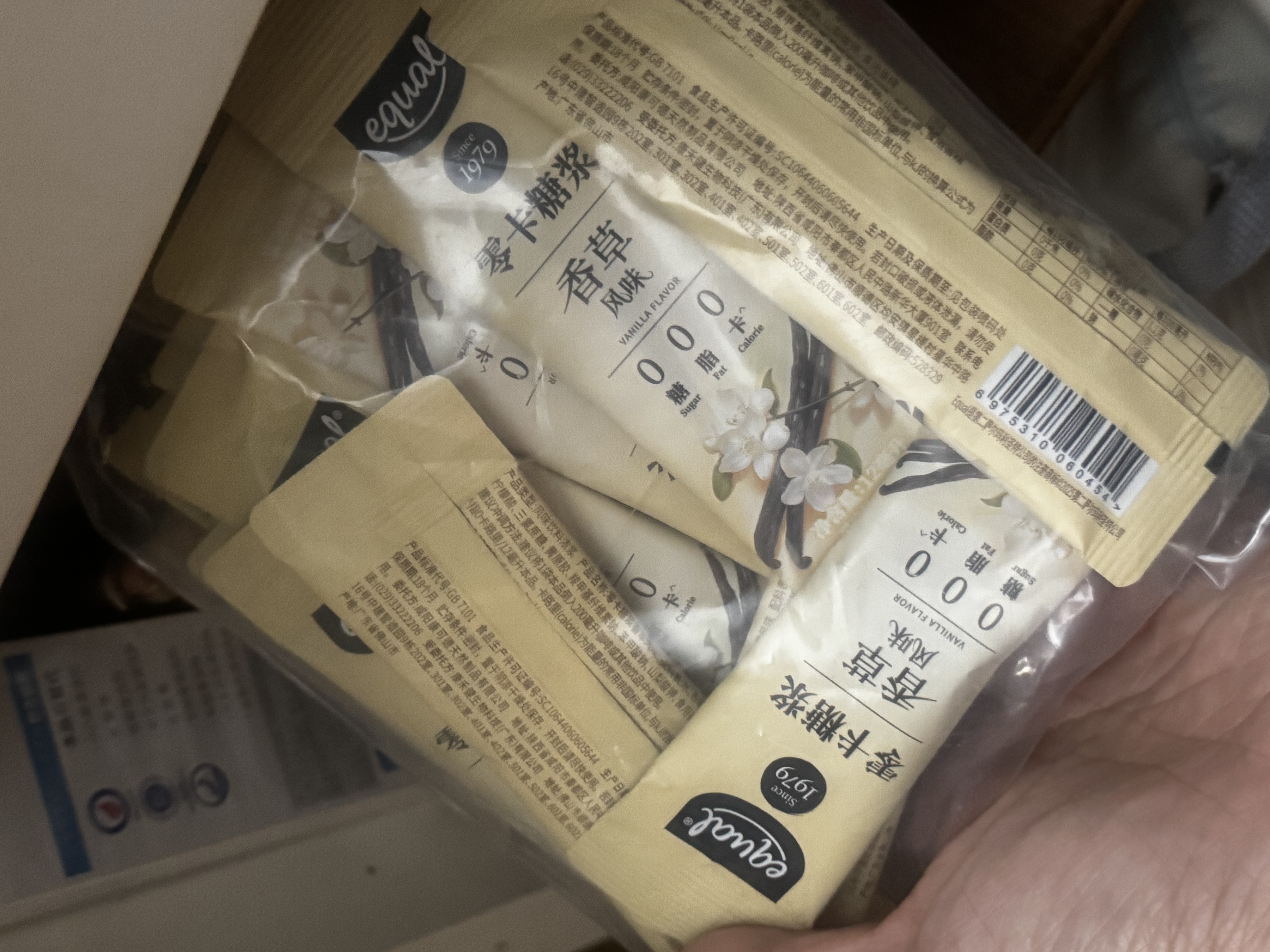 怡口（Equal）零卡糖浆海盐焦糖风味12ml*25条0脂0卡咖啡伴侣 实拍图