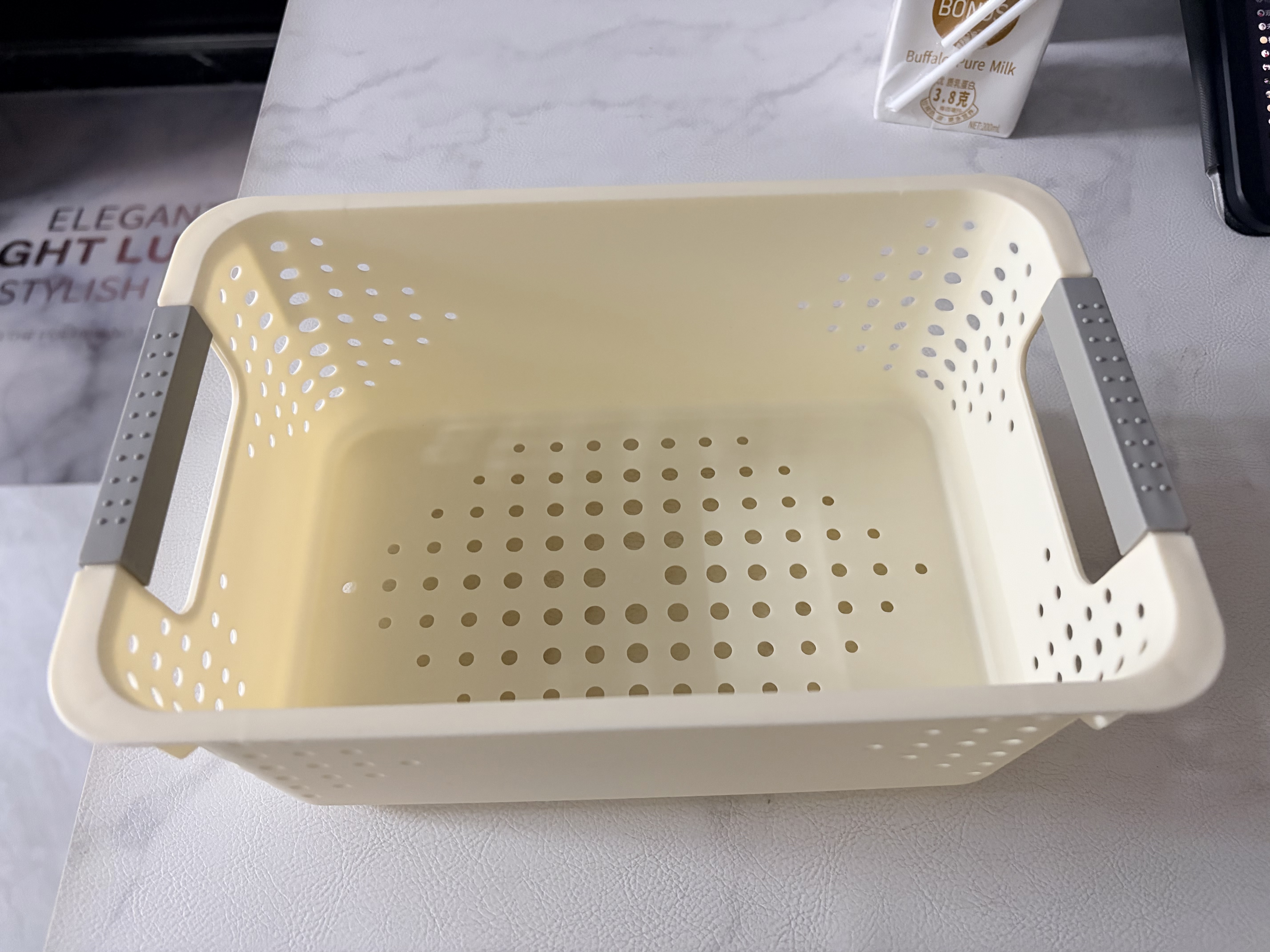 首饰杂物首饰盒饰品整理家用便携首饰盒储物宿舍卧室衣柜衣服整理 镂空收纳筐-奶油色-25.5*16.5*10cm-1个 实拍图