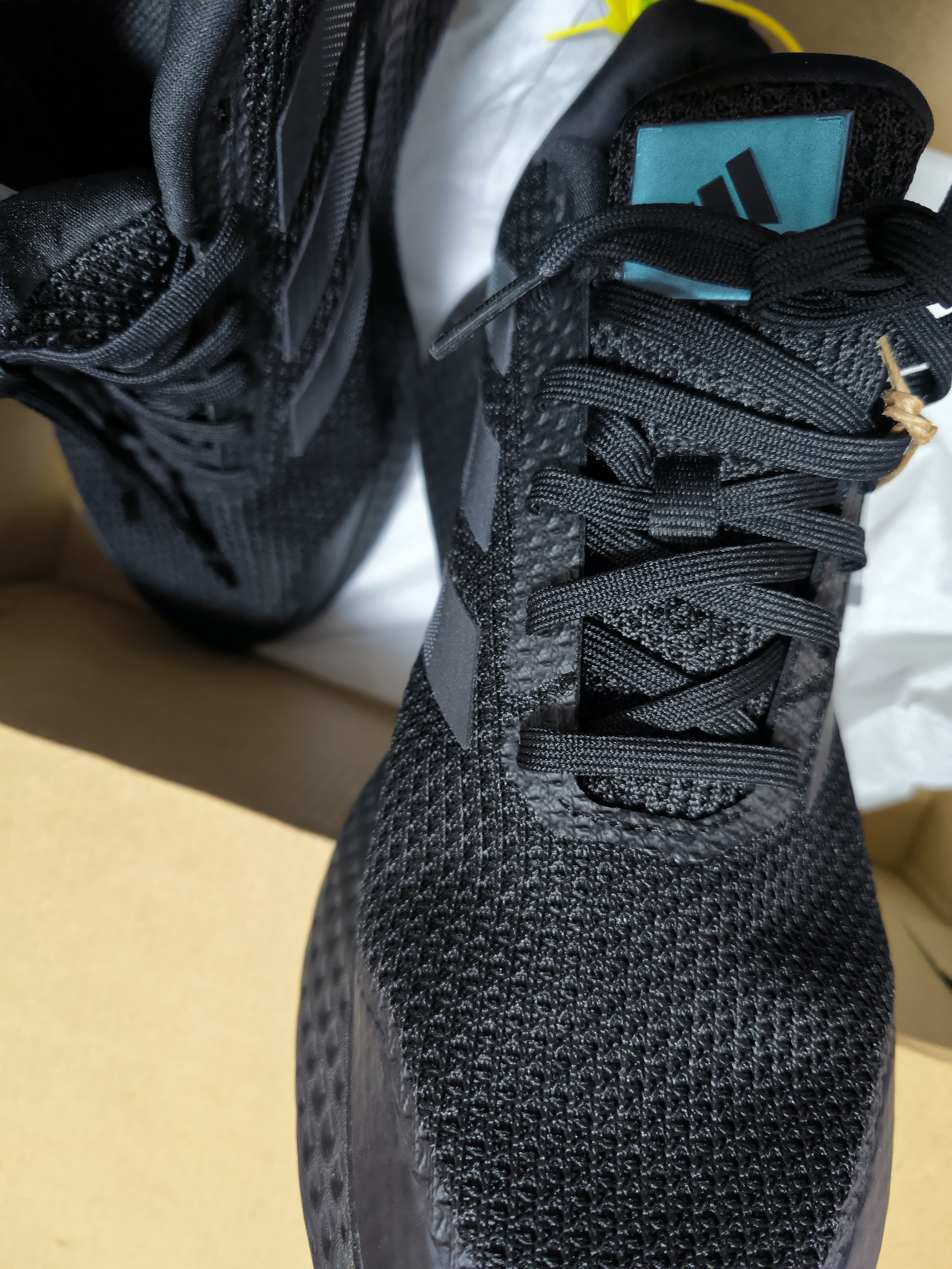 阿迪达斯Adidas 男鞋女鞋ALPHA轻便运动跑步鞋 GW2499 40.5码 实拍图