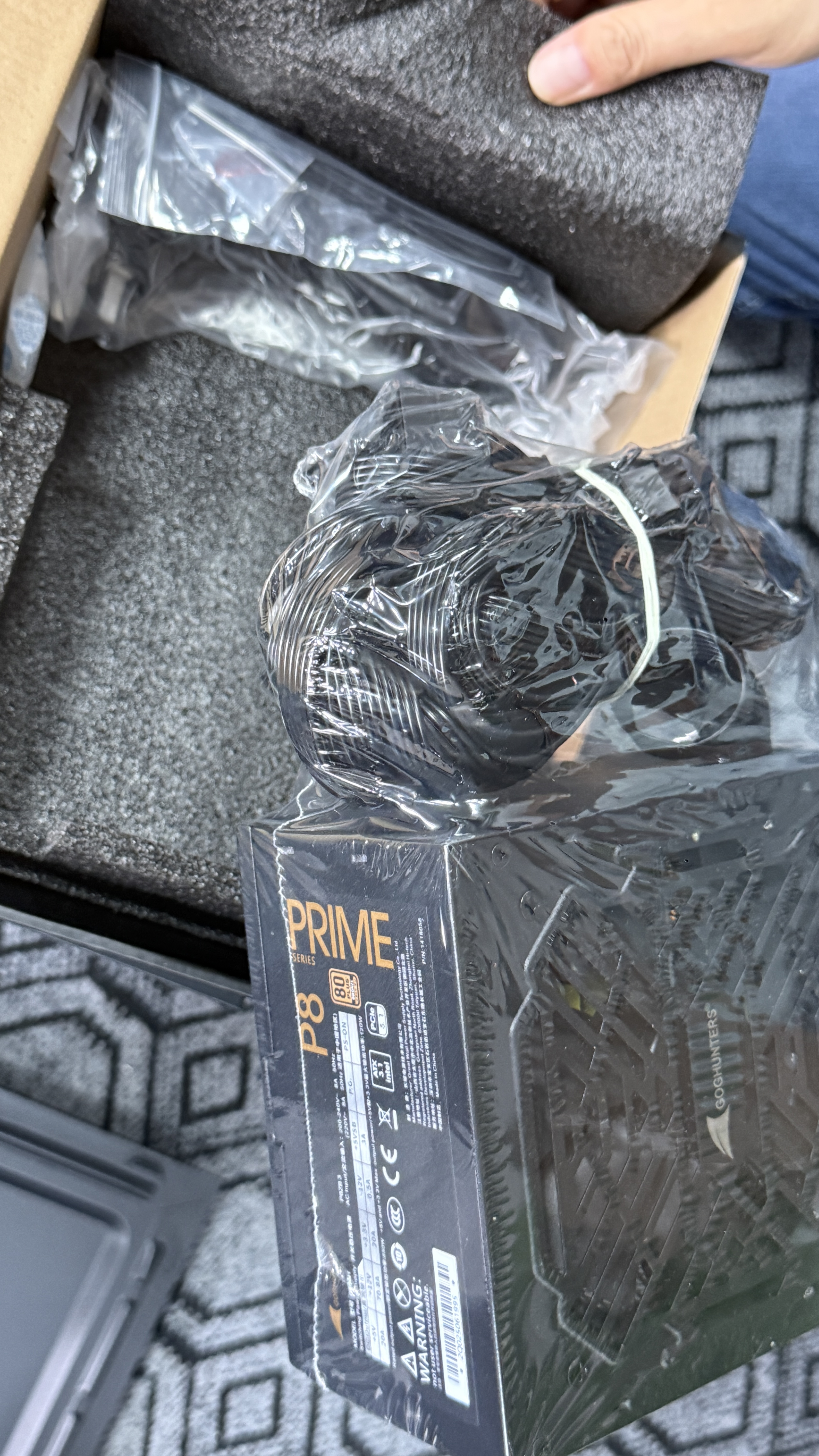 长城（Great Wall）额定850W P8铜牌直出线电源（ATX3.1标准/原生12V-2x6/单路12V/12CM风扇/支持5080显卡） 实拍图