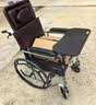 鱼跃(yuwell)手动轮椅车H008B全躺护理带坐便盆餐板钢管手动折叠老人 实拍图
