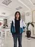 阿迪达斯女装运动休闲服梭织宽松夹克外套HF7327 白色 S 实拍图