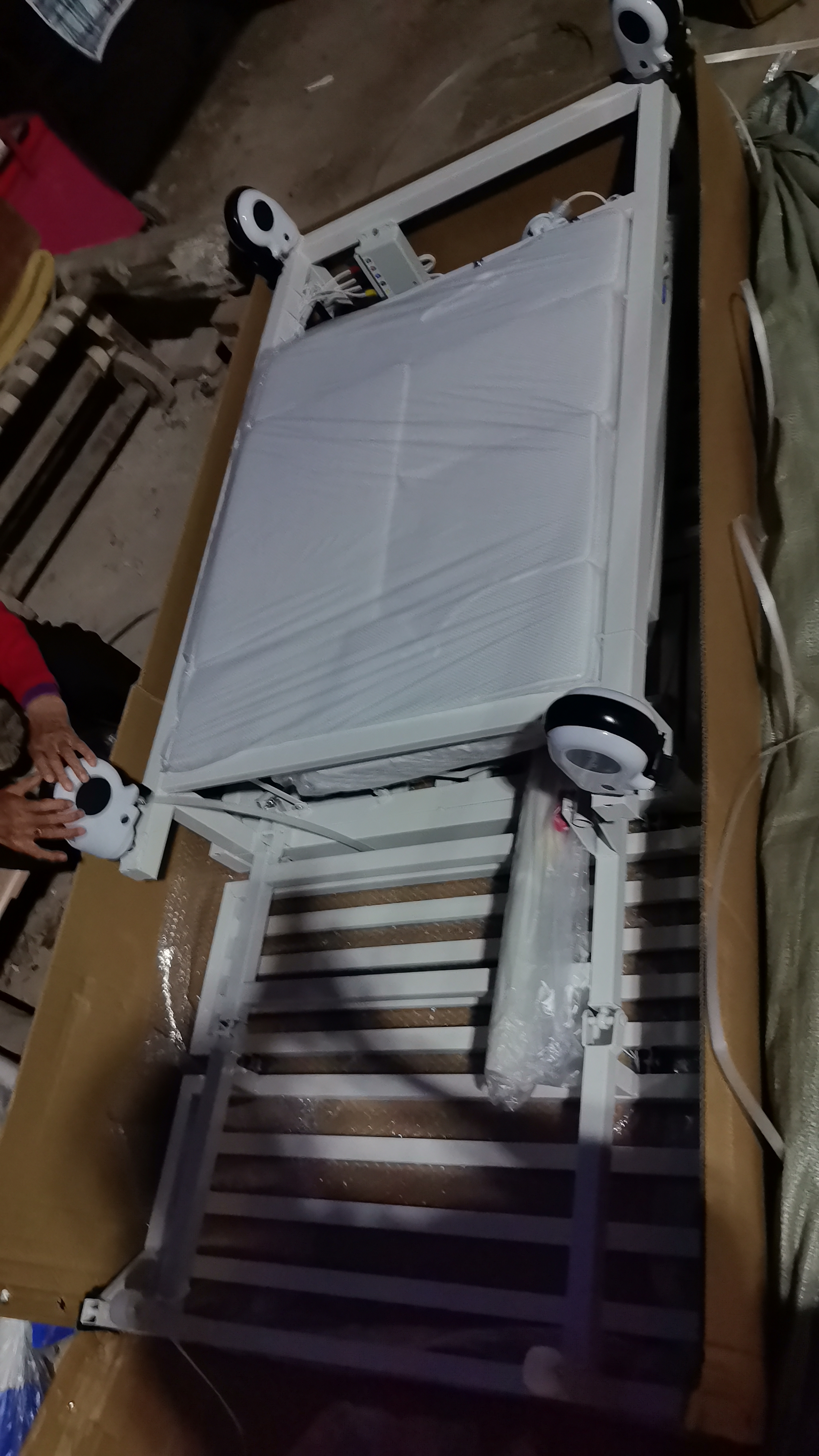 冠奇电动护理床老人家用多功能瘫痪病床全自动智能医用床大小便翻身床 GQ-A211手电两用【电动便孔】【防侧滑防下滑】 实拍图