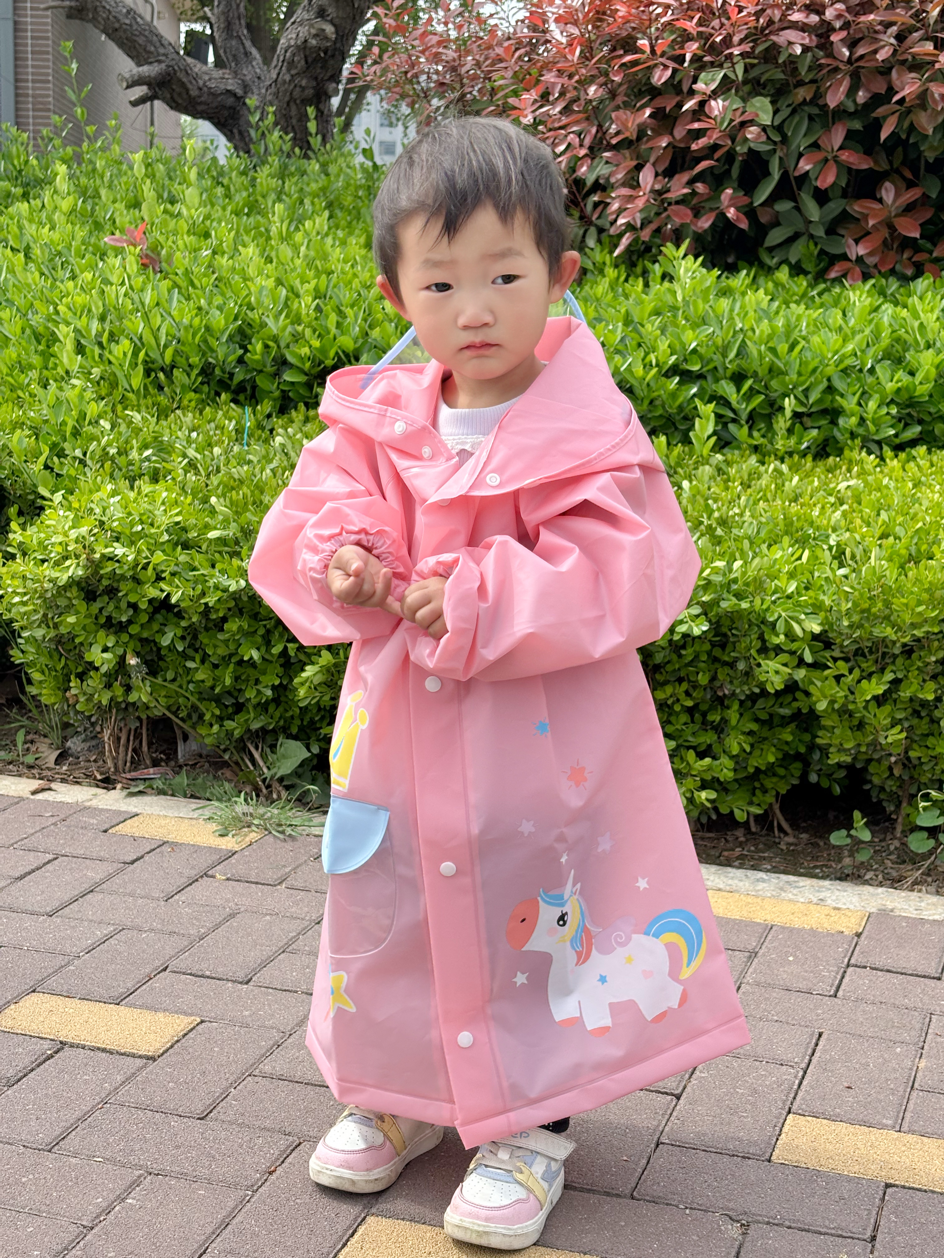 牧萌儿童雨衣男童女童幼儿园小童宝宝全身防水小学生分体斗篷式雨披 樱花粉独角兽【高领按扣+送收纳袋】 S【建议身高80-95cm】 实拍图
