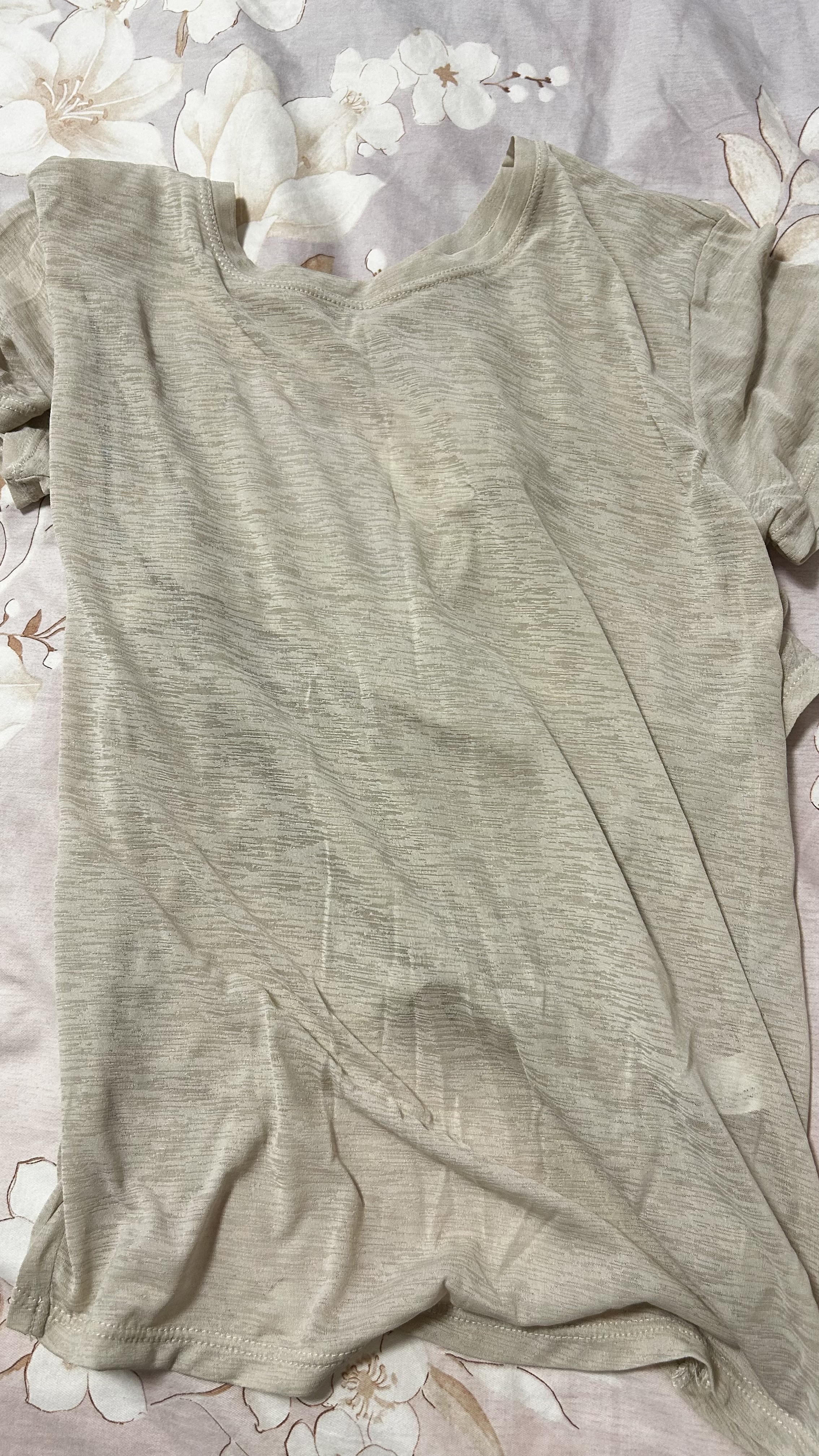 亮浸浸瑜伽服罩衫女运动美背短袖t恤跑步瑜伽普拉提宽松竹节纱健身上衣 白蛋白 S （80-98斤） 实拍图