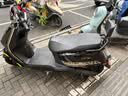 五羊【官方正品】电动摩托车2000W高速大功率电动车男女俩轮代步电动摩托车 镜面黑/速度70M/前后双碟/靠背版 72V26A/全新石墨烯电池/木架发货 实拍图