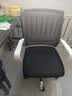 迈亚家具电脑椅家用升降转椅靠背懒人舒适久坐会议椅学生宿舍座椅办公椅子 白框滑轮【乳胶款】默认黑网 钢制脚 固定扶手 实拍图