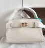 CHARLES&KEITH鳄鱼纹凯莉包手提斜挎婚包包女包生日礼物CK2-50270880-1 Ivory象牙色 S 实拍图