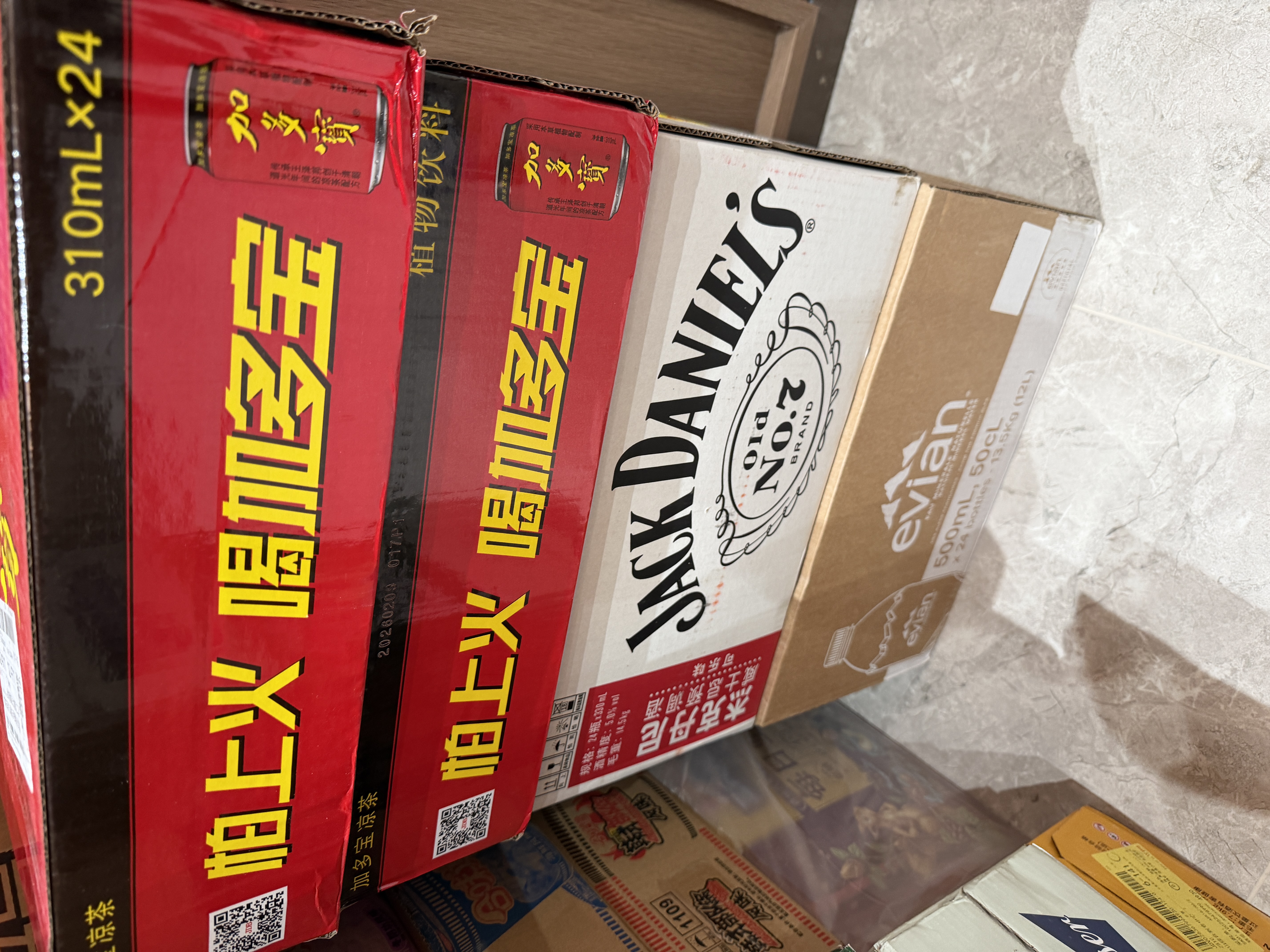 杰克丹尼（Jack Daniels）可乐味 整箱装 330ml*24瓶  威士忌 预调酒 实拍图