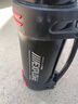 恩尔美（nRMEi）保温壶保冷杯大容量316不锈钢家用便携车载户外旅行工地保温水壶 磐石黑2000ml【保温72小时+4斤水+背带】 实拍图