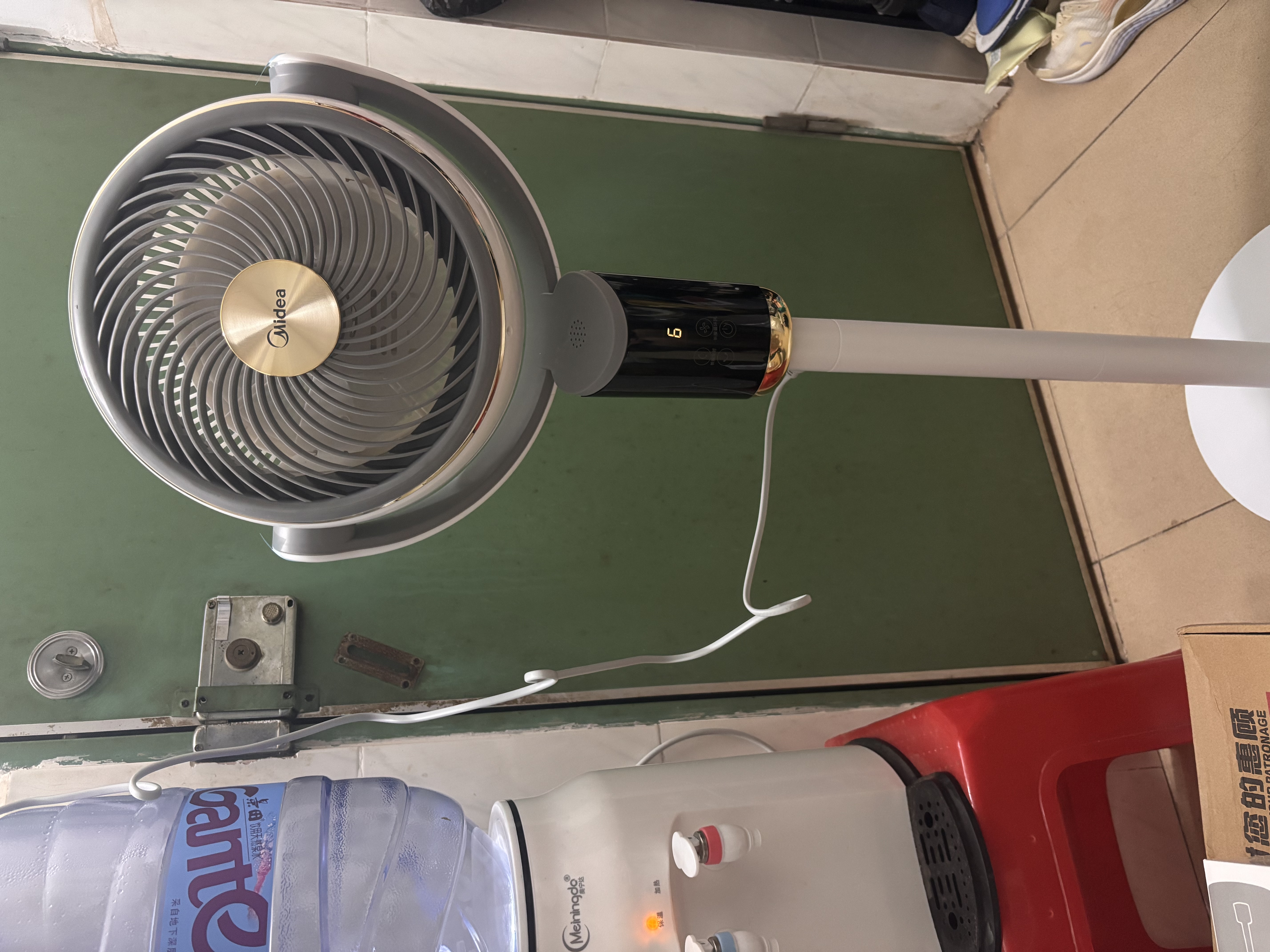 美的（Midea）电风扇空气循环扇落地扇智能语音遥控家用大风力静音四季净化扇-A 【全网热销】智能语音+飓风全屋循环扇-极地白 实拍图