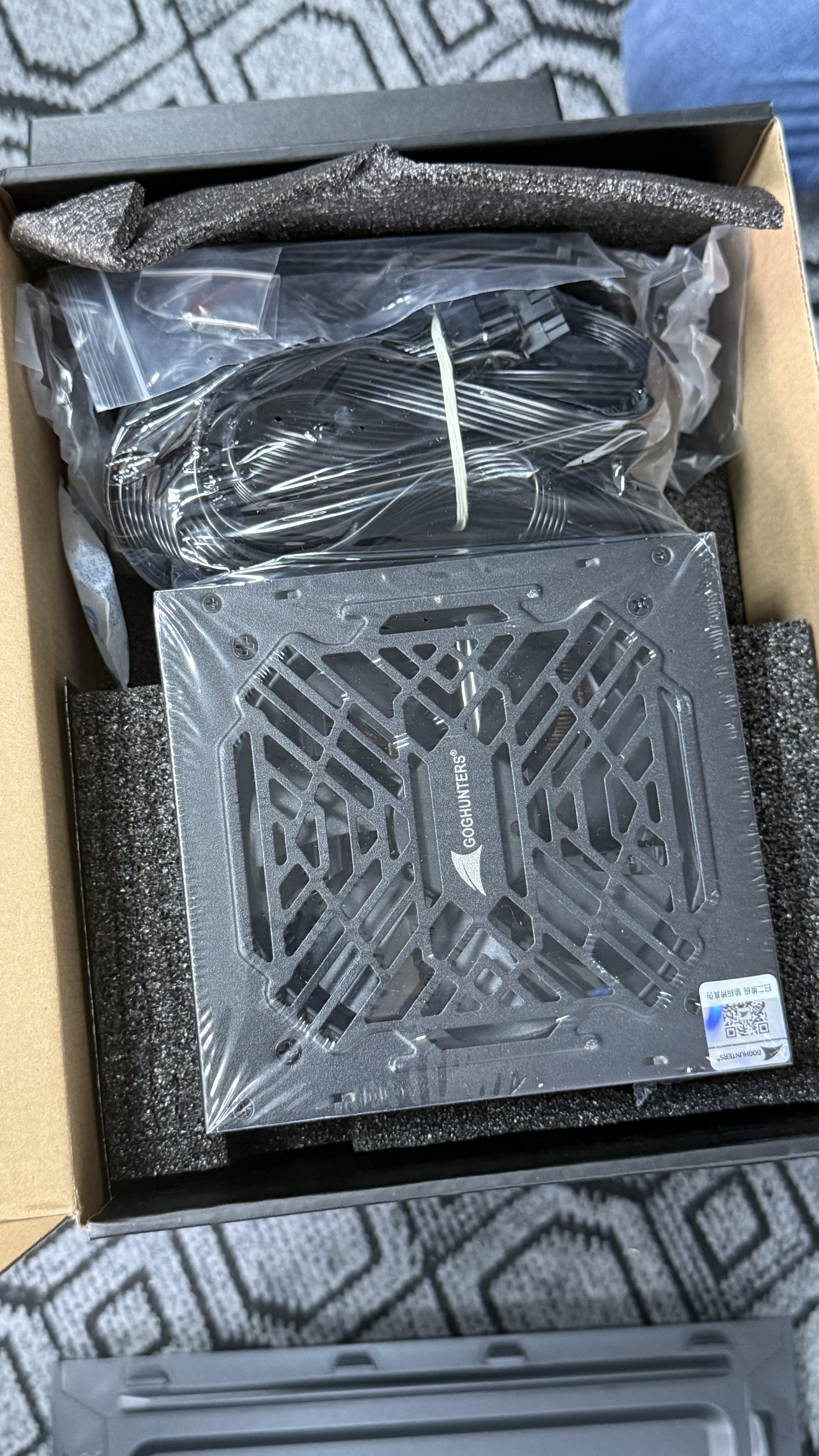 长城（Great Wall）额定850W P8铜牌直出线电源（ATX3.1标准/原生12V-2x6/单路12V/12CM风扇/支持5080显卡） 实拍图