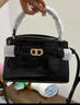 CHARLES&KEITH鳄鱼纹凯莉包手提斜挎婚包包女包生日礼物CK2-50270880-1 Black黑色 S 实拍图