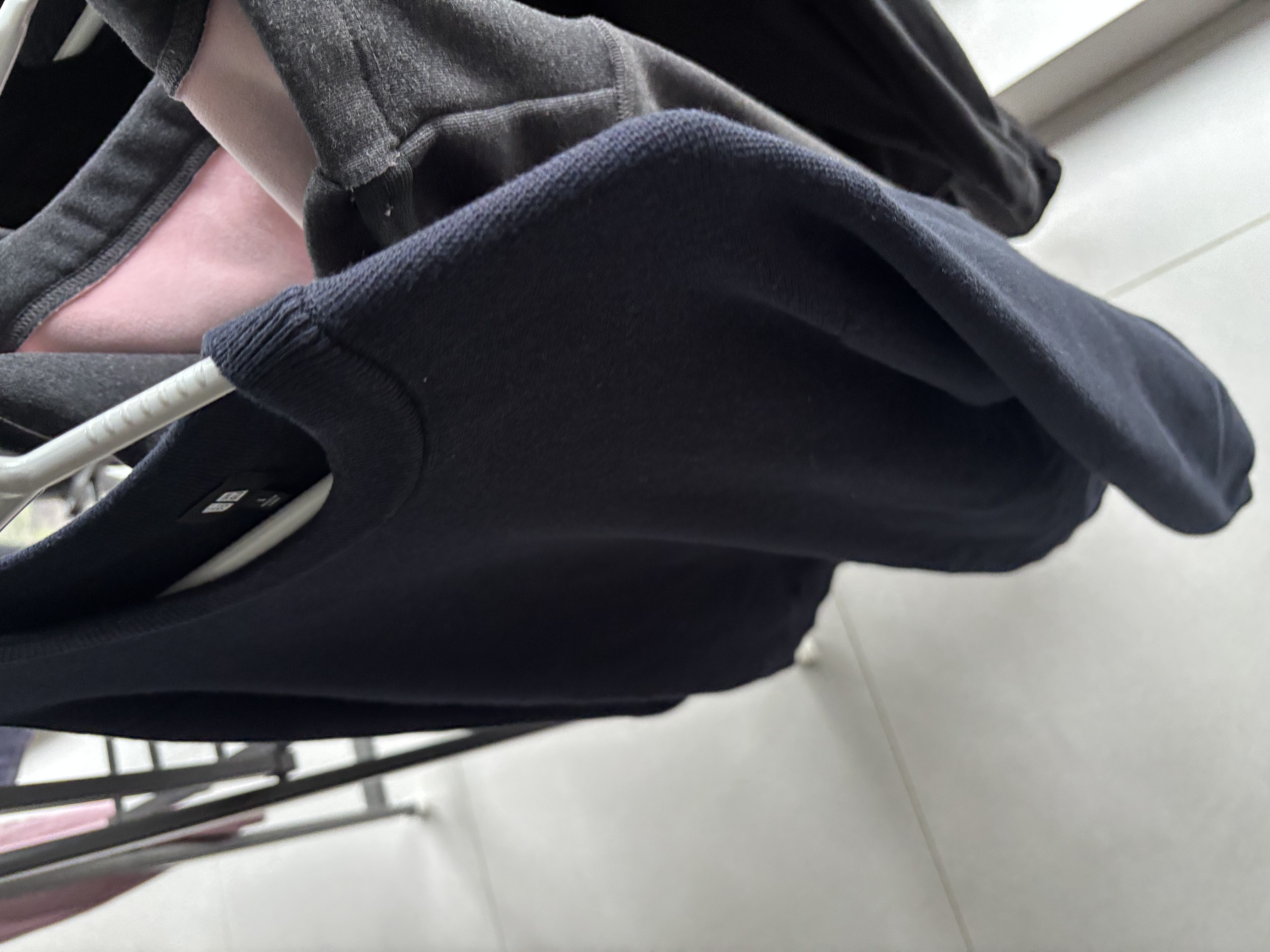 优衣库HEATTECH EXTRA WARM混纺圆领T恤/9分袖男装9%羊绒481441 481441/09黑色 L 实拍图