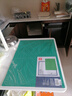 得力(deli)A2耐用PVC切割垫板桌垫/鼠标垫/书写垫 超大号可水洗手工桌面刻板裁纸美工垫  绿色78402 实拍图