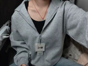 优衣库合作款/男装女装宽松连帽拉链运动开衫/长袖外套卫衣485735 03 灰色 XL 实拍图