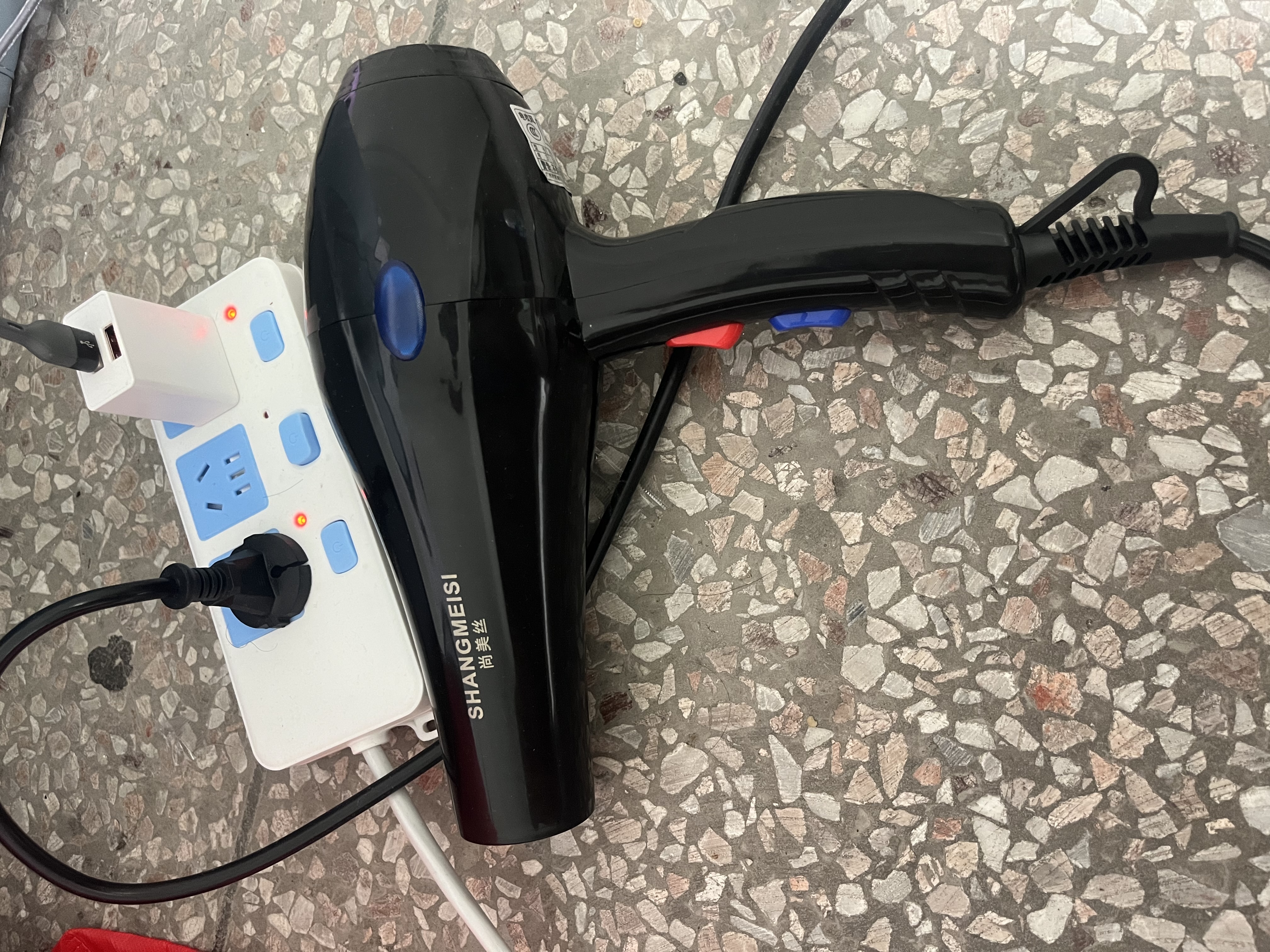 专业吹风机发廊大功率护发速干吹风机静音冷热风大风力负离子理发店 戴新强劲动力   夜黑 实拍图