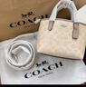 蔻驰（COACH）奥莱女士夏季女包经典标志CITY迷你托特包单肩斜挎包mini city15 SV/沙黄色/灰褐色 实拍图