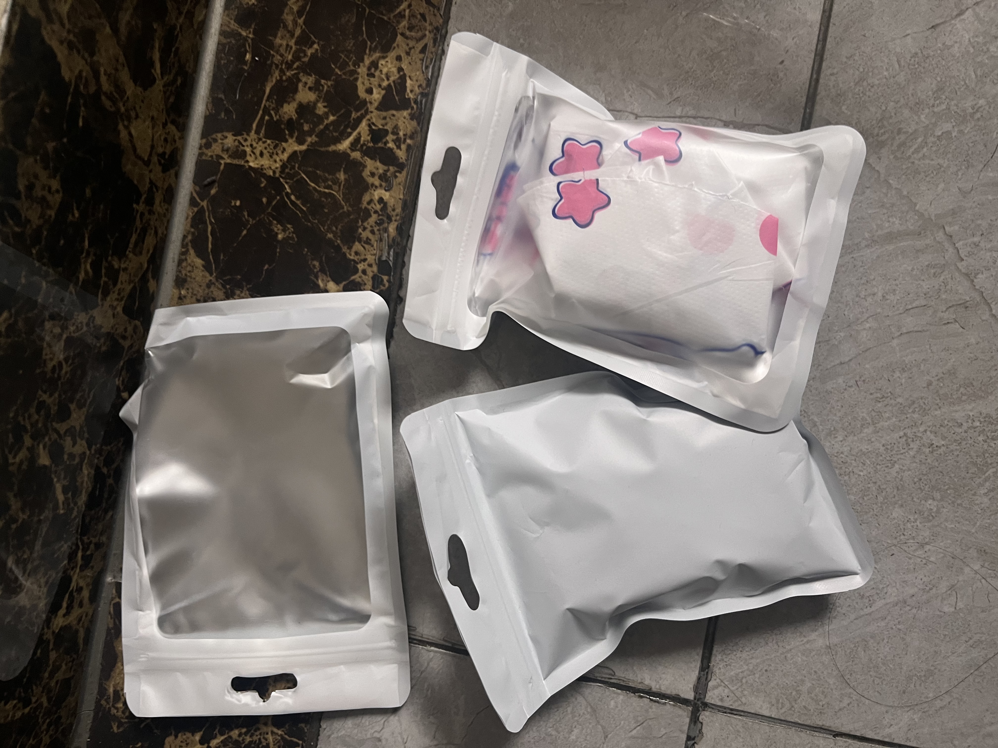七海秋一次性雨鞋套儿童防水雨靴雨天上学防滑耐磨加厚脚套小兔子3双装 实拍图