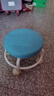 【京喜甄选】椅子万向轮美缝凳子带轮旋转擦地矮凳美甲修脚凳滑轮 儿童凳-浅蓝色款 实拍图