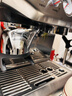 铂富（Breville）BES876 半自动咖啡机 家用意式 研磨奶泡一体式 智能辅助压粉系统 大容量水箱 25挡研磨 BES876锻光银丨研磨奶泡一体式 实拍图