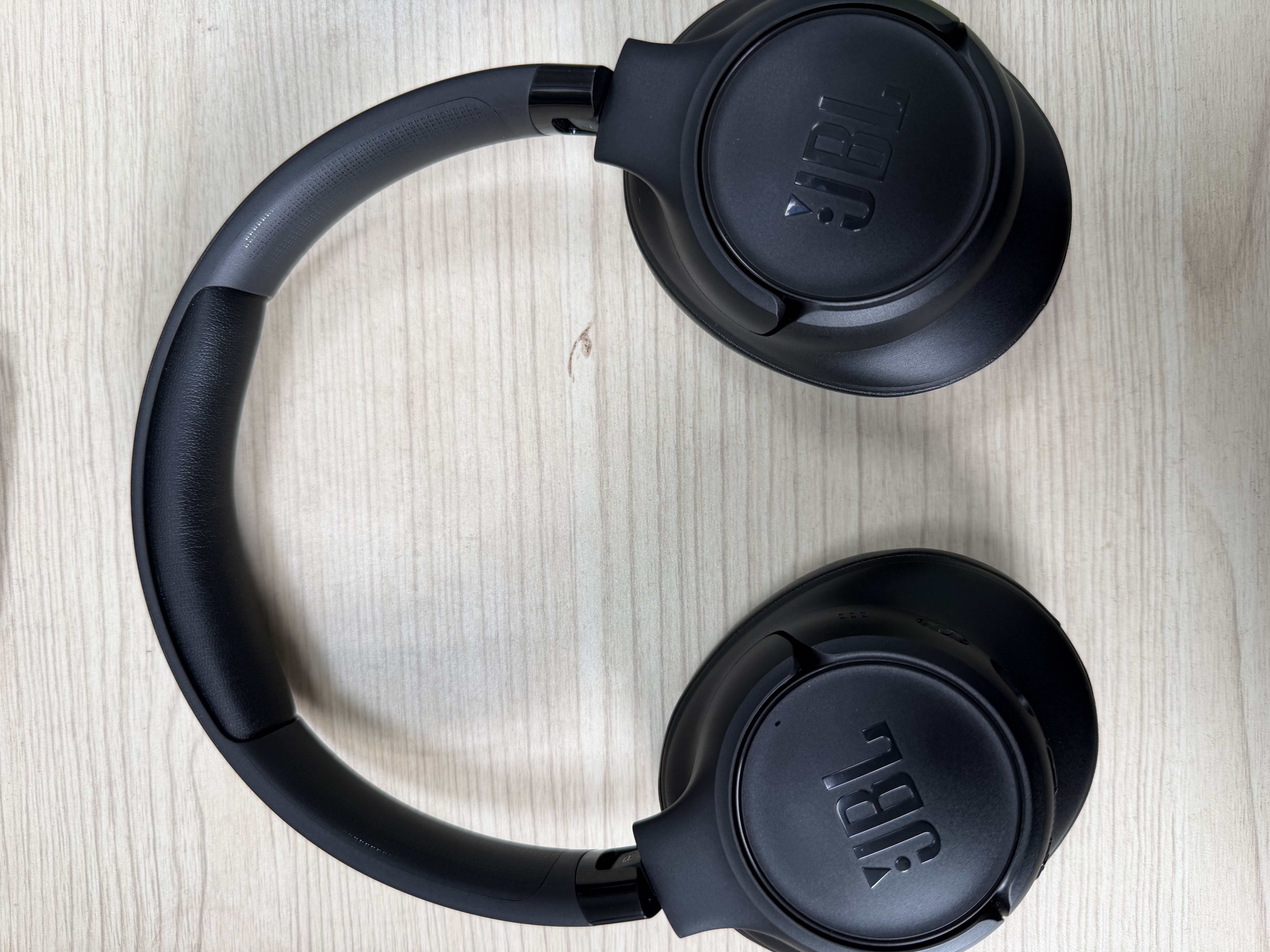 JBL TUNE 730BT 头戴式蓝牙耳机 手机电脑游戏音乐耳麦 超长续航 男生礼物 暗夜黑 实拍图