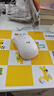 罗技（Logitech）M221 轻音鼠标 无线鼠标 办公鼠标 对称鼠标 带无线微型接收器 米白色 实拍图