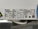 大金（DAIKIN）空调 RISORA1.5匹1级能效多色面板无风感外机2.5排纯铜管滑盖空调挂机FTSW135ZC-W1亮木纹色面板 实拍图