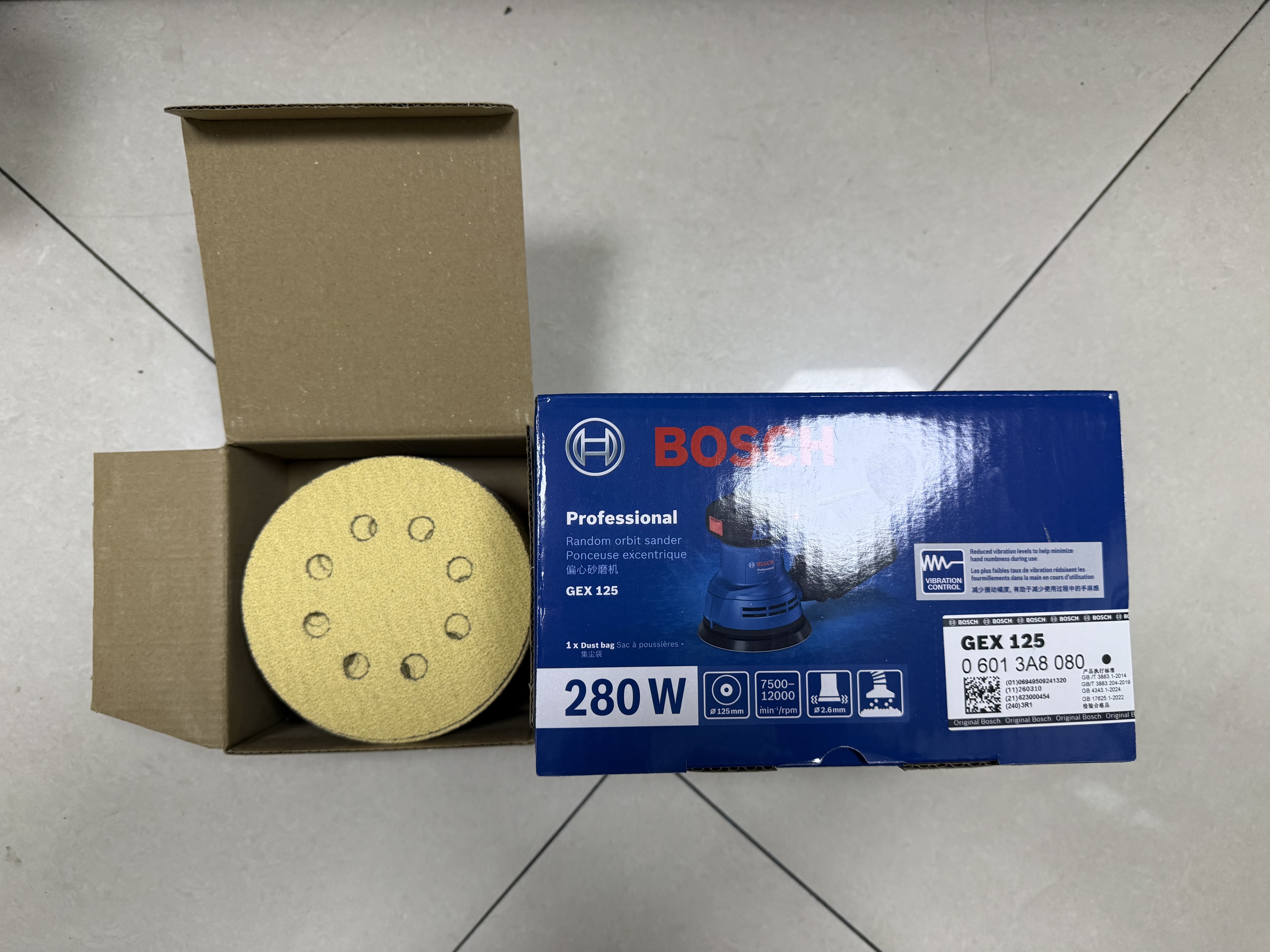 博世（BOSCH） 背绒砂碟电动打磨机圆盘砂纸打磨金属及木材打磨片抛光打磨C411 【125mm8孔60目】 实拍图