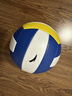 安踏（ANTA）排球中考学生专用硬排球小学初中生比赛5号标准体育考试训练 蓝白 实拍图